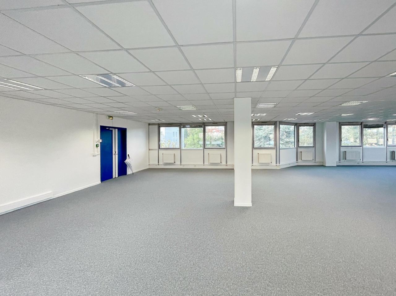 Bureau Fontenay-sous-Bois 299m² Location bureau Fontenay-sous-Bois Val-de-Marne OLBUR2107009 3